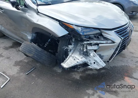 2021 Lexus Nx 300 z USA, uszkodzony, nr VIN JTJDARBZXM2195661